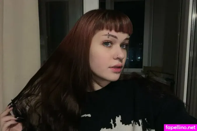 Rave Girll OnlyFans Thumbnail #gJVrVUTjm3