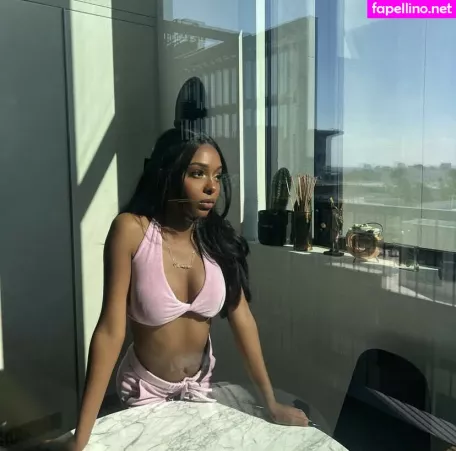 Rave Vanias OnlyFans Thumbnail #ZbG5c9EwuW