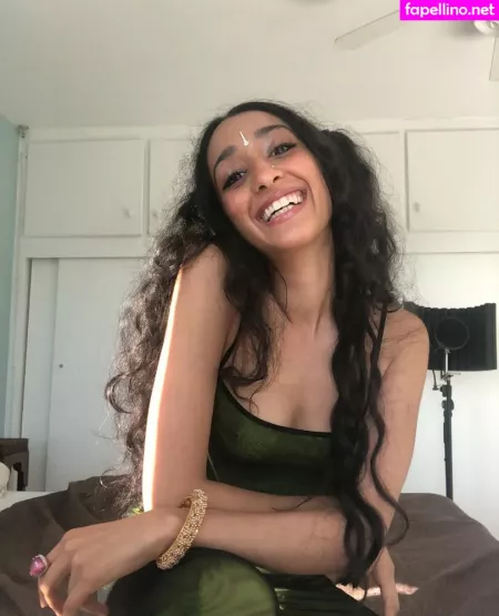 Raveena OnlyFans Thumbnail #O0bQtCoV7Y