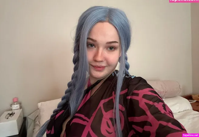 Ravefia OnlyFans Thumbnail #1DUKyU4v7Q