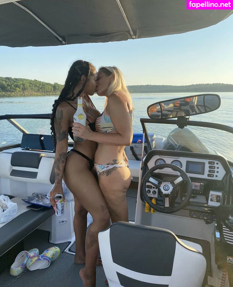 goldenbarbie33, ravensimone333 Nude Leaked OnlyFans Photo #446noXYzTq