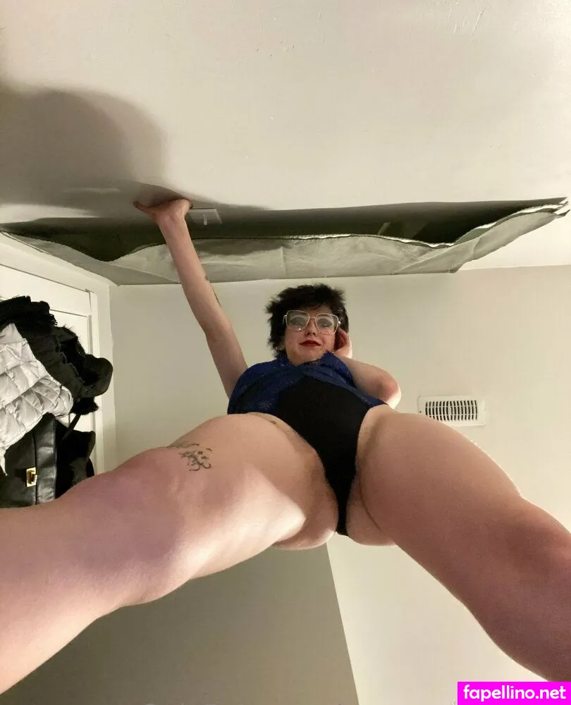 raven_sweetfeet, rxvenrie Nude Leaked OnlyFans Photo #5XvXbDZbaQ