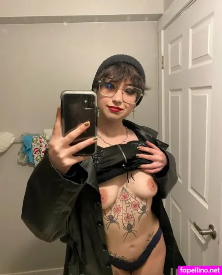 Raven Sweetfeet OnlyFans Thumbnail #8KwsQyrvDz