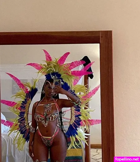 Raven Tracy Soooraven OnlyFans Thumbnail #lxbxDEYDxn