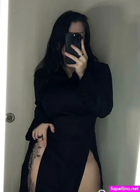 Ravengraves OnlyFans Thumbnail #jyoBeXzKVg