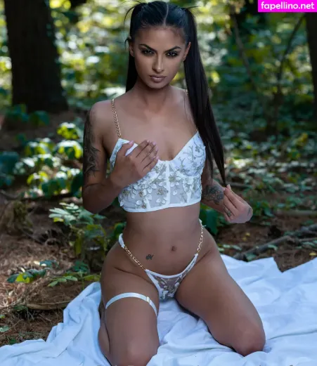 Ravenquinn18 OnlyFans Thumbnail #K0YvSSOrxO
