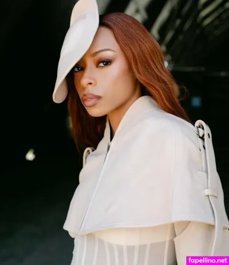 Ravyn Lenae OnlyFans Thumbnail #xbwOFGDT2t