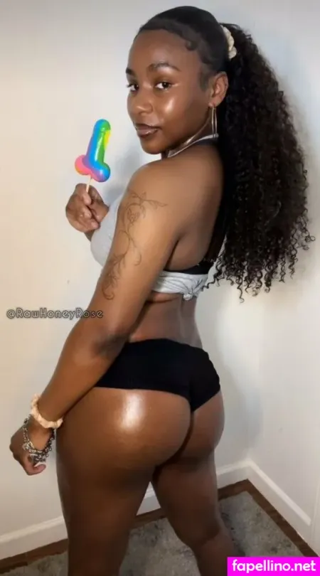 Rawhoneyrosefree OnlyFans Thumbnail #h61AwIi3Mh