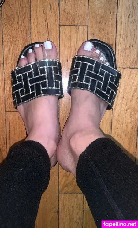 Rawrxsoles OnlyFans Thumbnail #fKXcrI1cVr
