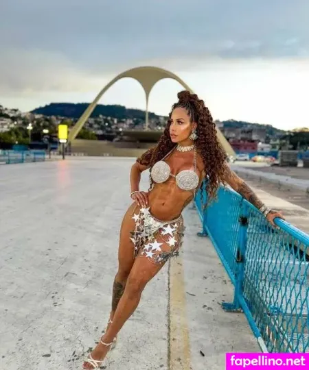 Rayalla OnlyFans Thumbnail #0A5kxcVbat