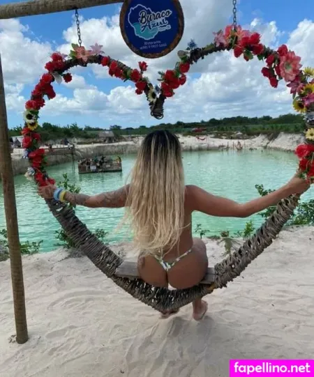 Rayalla OnlyFans Thumbnail #zWYFrstULA