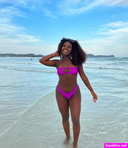 Rayane Santos OnlyFans Thumbnail #lAs2Tq4fQ9