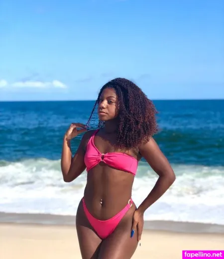 Rayane Santos OnlyFans Thumbnail #lB9xv3NL1c