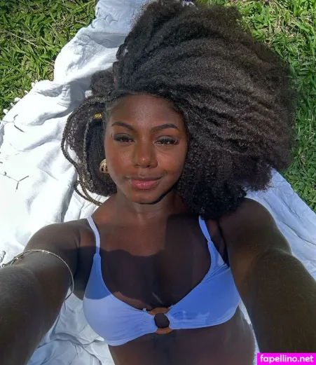 Rayane Santos OnlyFans Thumbnail #v5byaRVBf2