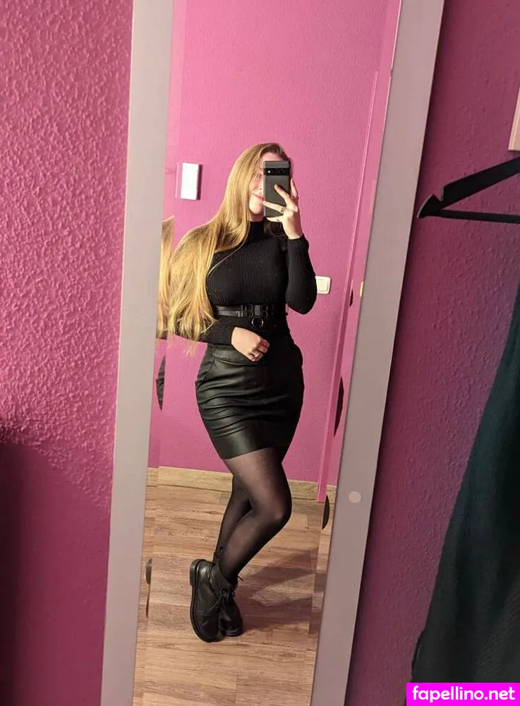 rayaonair Nude Leaked OnlyFans Photo #95CB2pRkQO