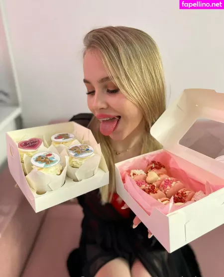 Raychel Kiss OnlyFans Thumbnail #SaiYEAwbDC
