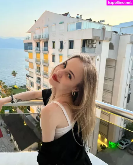 Raychel Kiss OnlyFans Thumbnail #t7jLHKsfVV