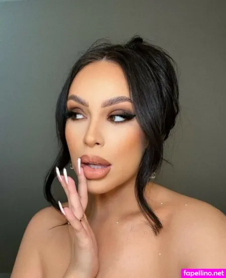 Rayleen Vega OnlyFans Thumbnail #BY0f5flRln