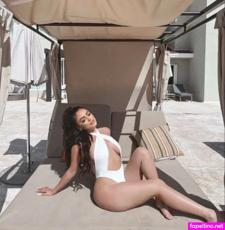 Rayleen Vega OnlyFans Thumbnail #mzJImln9Ow