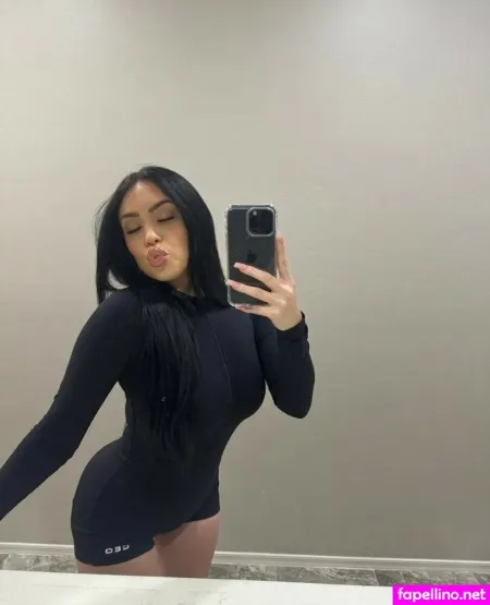 Rayleen Vega OnlyFans Thumbnail #pFn4YEagF3