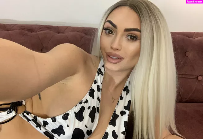 Rayleewillow OnlyFans Thumbnail #oaR3W8f4kb