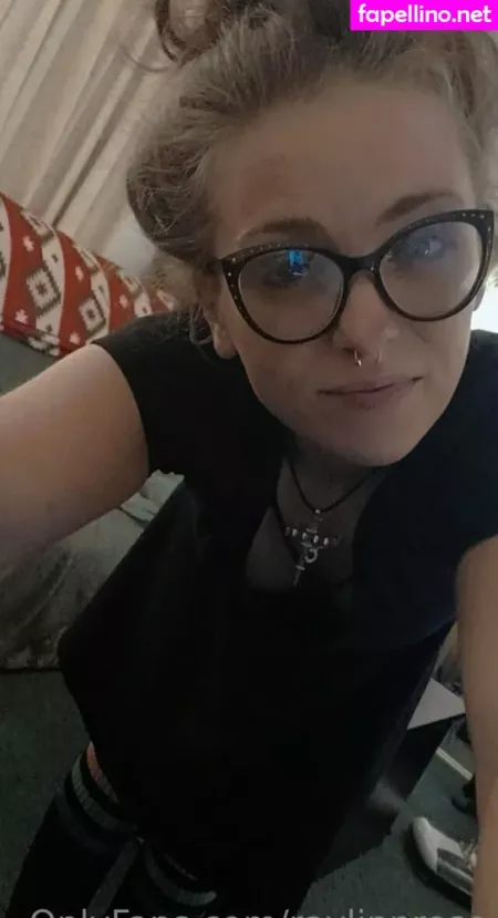 Raylinnrose OnlyFans Thumbnail #9HjwMnnJWM