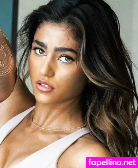 Rayna Vallandingham OnlyFans Thumbnail #szFttIy5ng