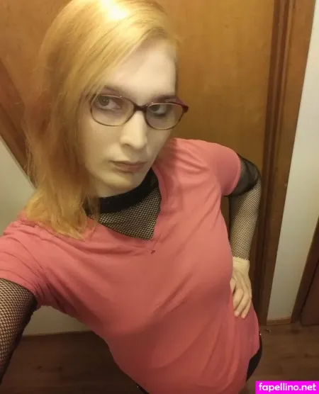 Raynebowstar OnlyFans Thumbnail #x9NVxKlmYw