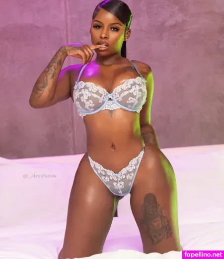 Raynecarterfree OnlyFans Thumbnail #qru2X91nKl