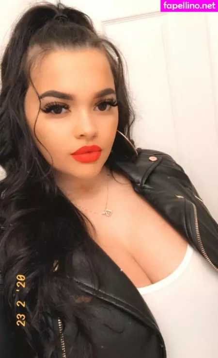 Raynefaliciteexo OnlyFans Thumbnail #D8k6pdKgwm