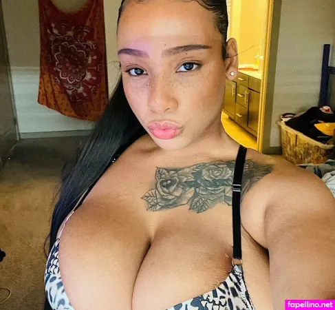 Raynellemariah OnlyFans Thumbnail #723OW4bJQW