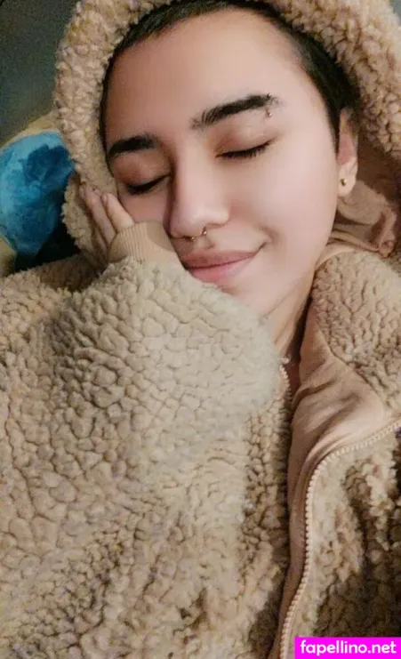 Rbella23 OnlyFans Thumbnail #CeDBRbTkxP