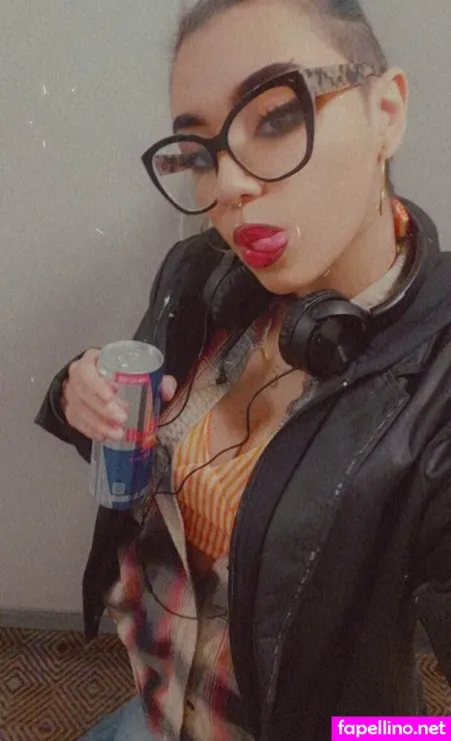 Rbella23 OnlyFans Thumbnail #IlPHmqc3Gy