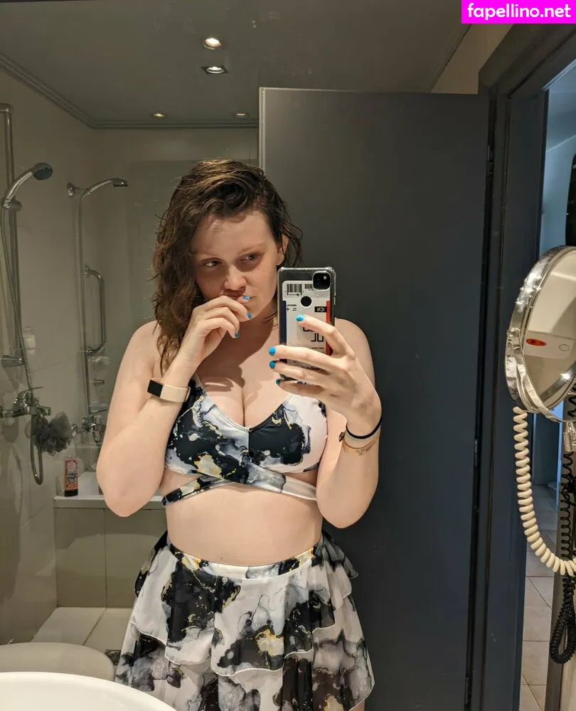 ne0ngirl, reachforthepeach Nude Leaked OnlyFans Photo #PHiPktBrq1