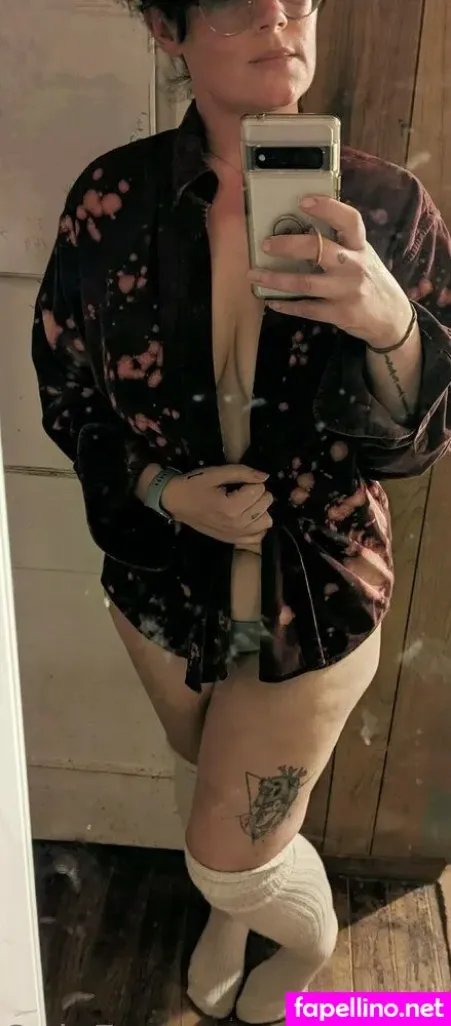 Reads Everywhere OnlyFans Thumbnail #skhvmp1BO5