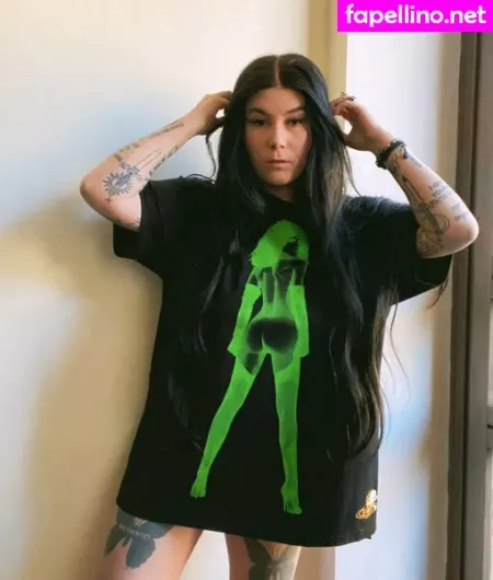 Ready To Glare OnlyFans Thumbnail #wKu6QcQLsR