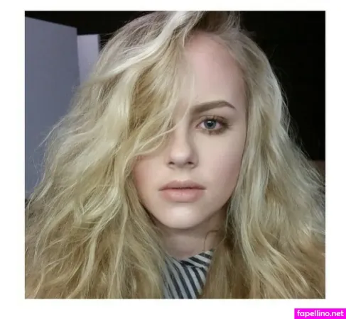 Reagan Ward OnlyFans Thumbnail #NVHBHEa8eL