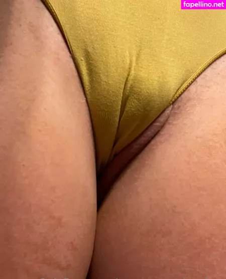 Reagannextdoorfree OnlyFans Thumbnail #P4u07nStRS