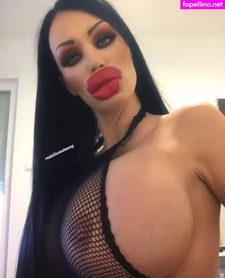 Real Siliconebunny OnlyFans Thumbnail #0qeR9BH0yk