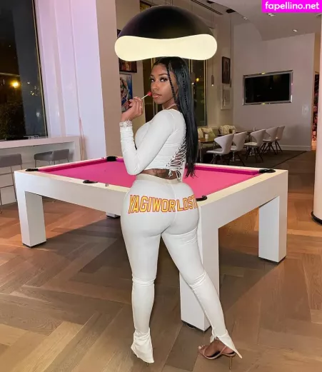 Realamarie OnlyFans Thumbnail #3CeTkQFka9