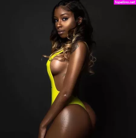 Realamarie OnlyFans Thumbnail #5542ORnCO2
