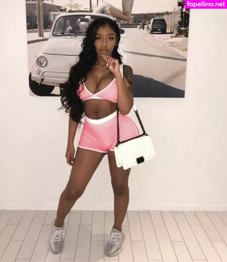 Realamarie OnlyFans Thumbnail #Tux1y7dknZ