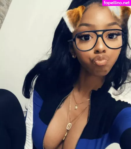 Realamarie OnlyFans Thumbnail #s2SiFkLr5L