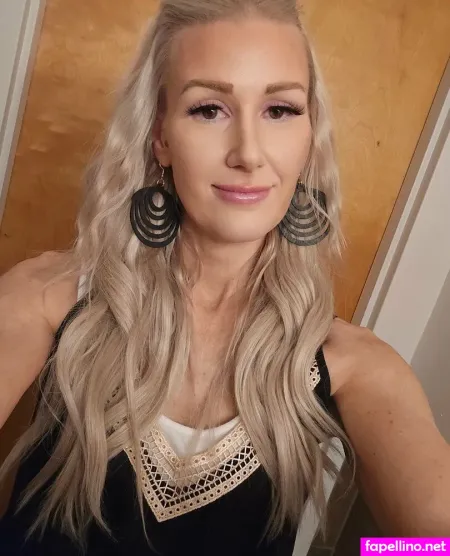 Realamericanwife OnlyFans Thumbnail #3I3qXQYAwk