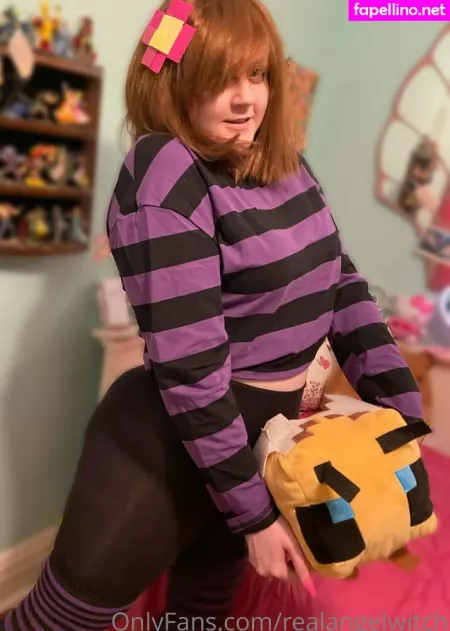 Realangelwitch OnlyFans Thumbnail #x3Q3ifoBXM