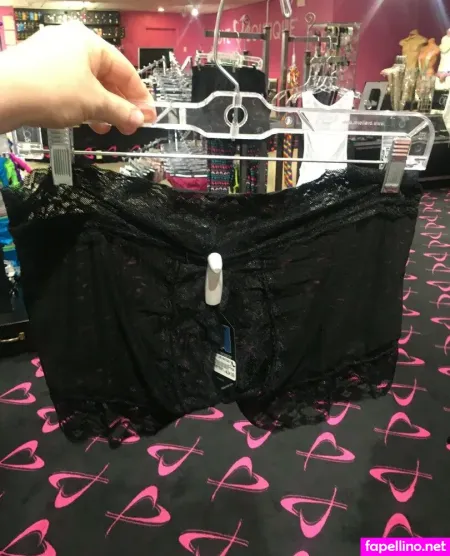 Realashleyedmonds OnlyFans Thumbnail #QP4i1G5Sxr