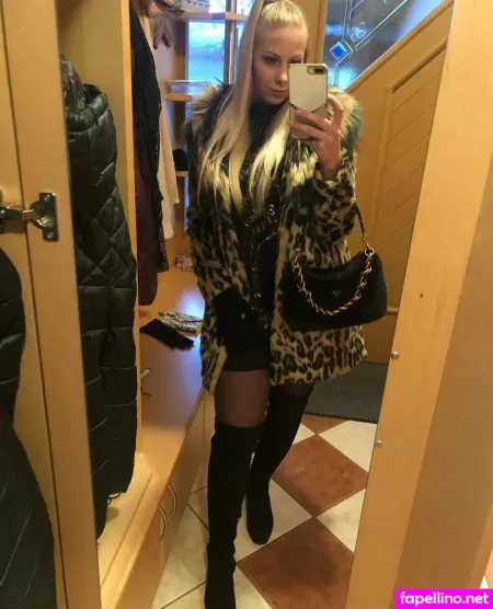 Realbadassbabe OnlyFans Thumbnail #QYjiiKL8Kt