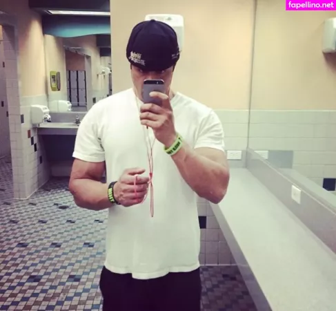 Realbrandon818 OnlyFans Thumbnail #JjYECN1K4C