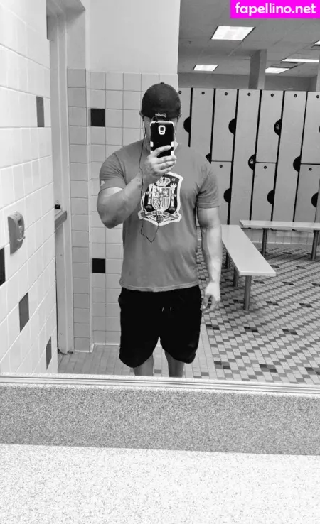 Realbrandon818 OnlyFans Thumbnail #qzVClo9VzS