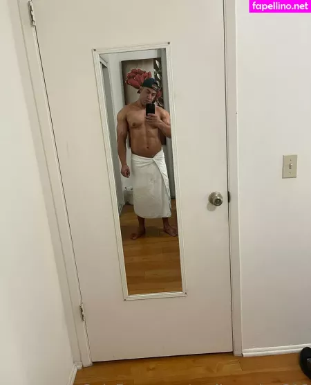 Realbrandon818 OnlyFans Thumbnail #yrW5ejWIa7